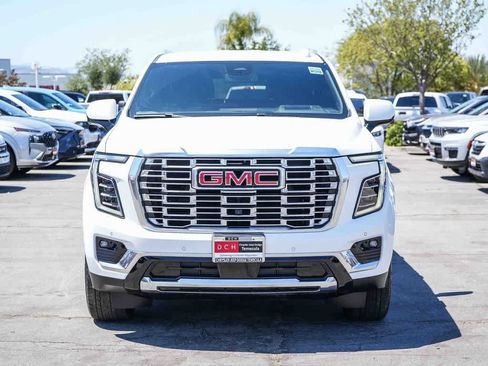 Used 2025 GMC Yukon XL Denali AWD/4WD image 2