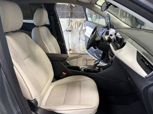 Certified 2024 Buick Encore GX Avenir w/ Avenir Convenience Package AWD/4WD image 25