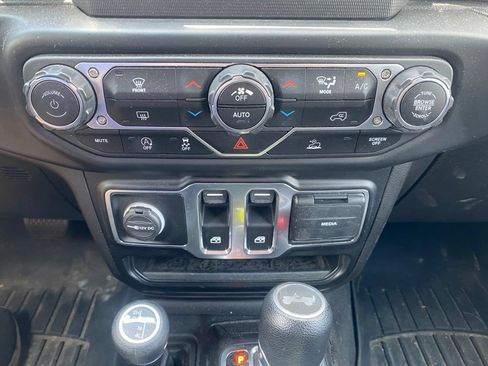 Used 2021 Jeep Wrangler Sport AWD/4WD image 21