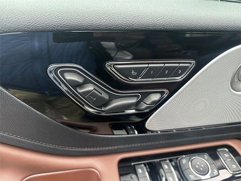 New 2026 Lincoln Aviator Reserve image 12