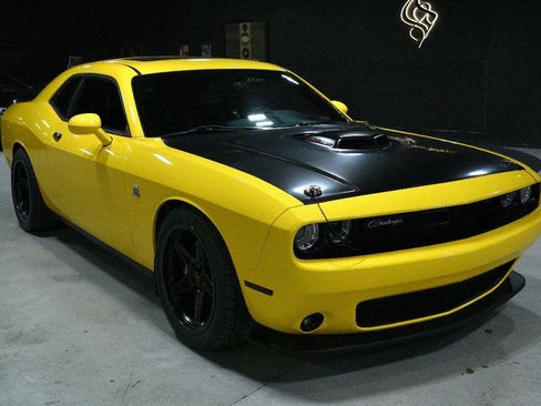 Used 2018 Dodge Challenger R/T Scat Pack image 5