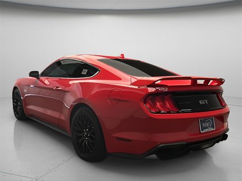 Used 2022 Ford Mustang GT Premium w/ GT Performance Package image 3