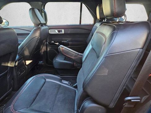 Used 2022 Ford Explorer ST-Line w/ Class IV Trailer Tow Package image 17