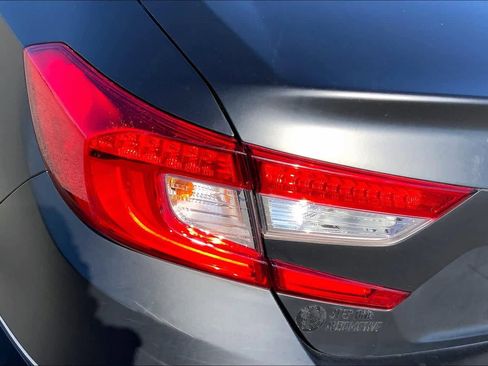 Used 2018 Honda Accord EX-L image 27