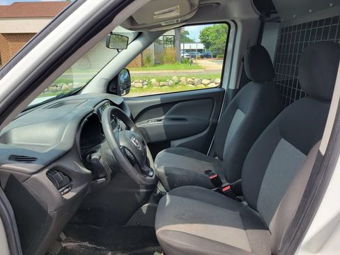 Used 2020 RAM ProMaster City Tradesman FWD image 2