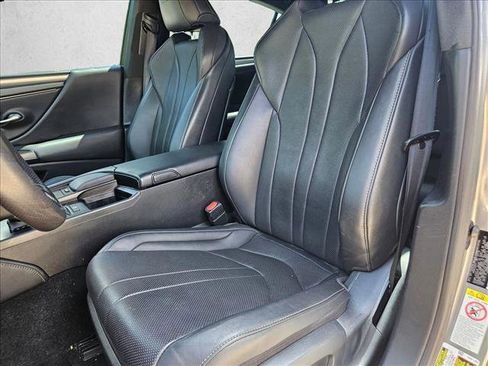 Used 2019 Lexus ES 350 F Sport w/ Accessory Package 2 FWD image 12