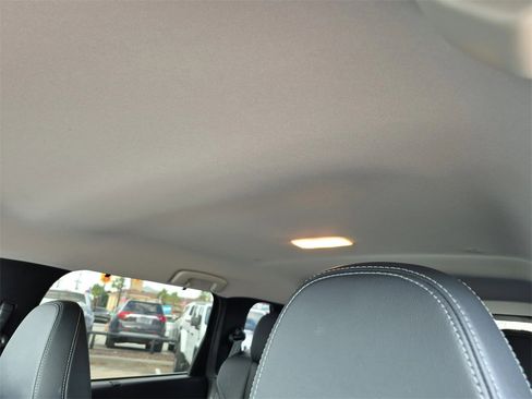 Used 2024 Mitsubishi Outlander SEL image 51