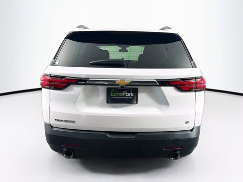Used 2023 Chevrolet Traverse LT image 7