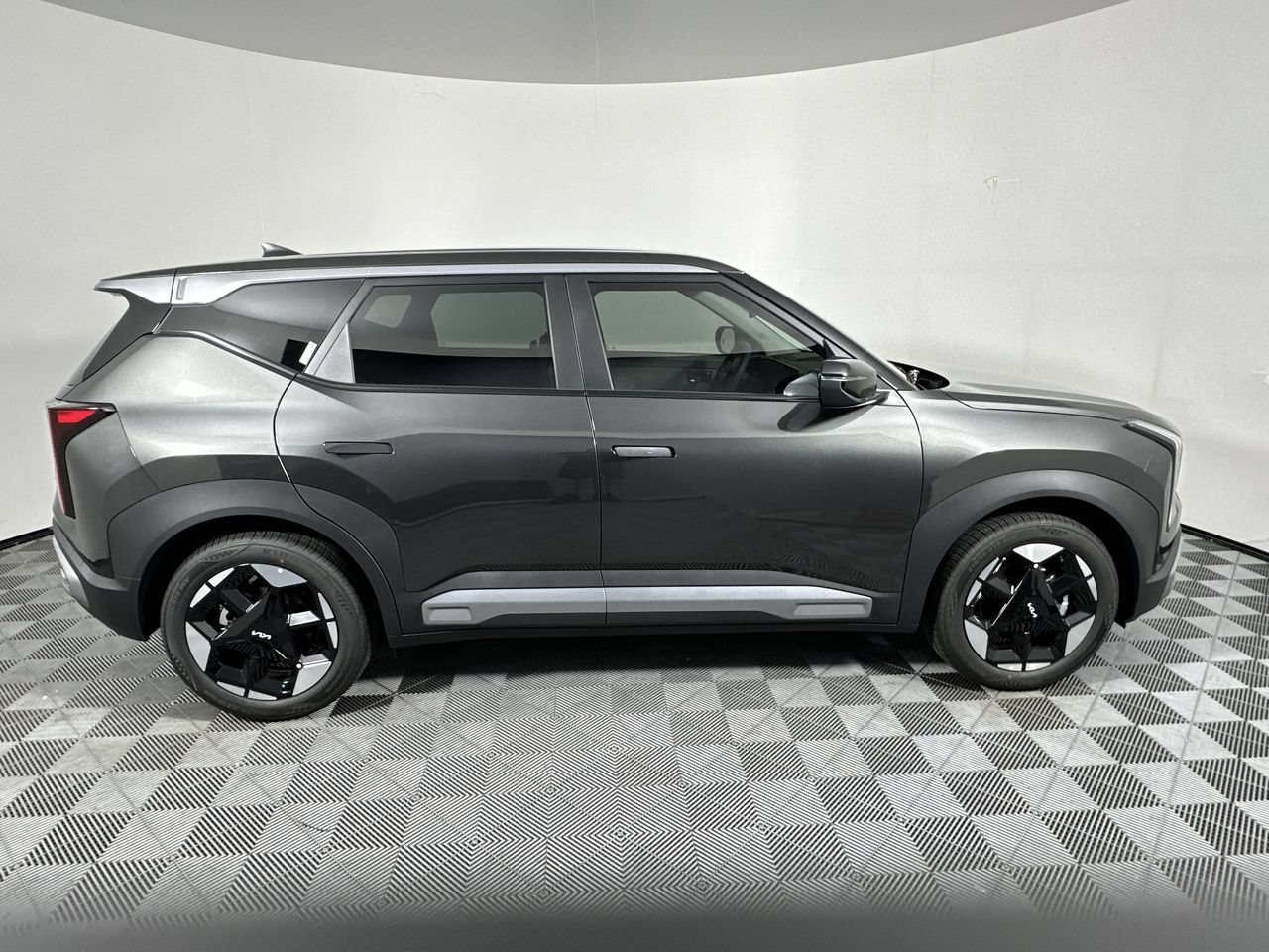 New 2027 Kia Seltos S FWD image 2