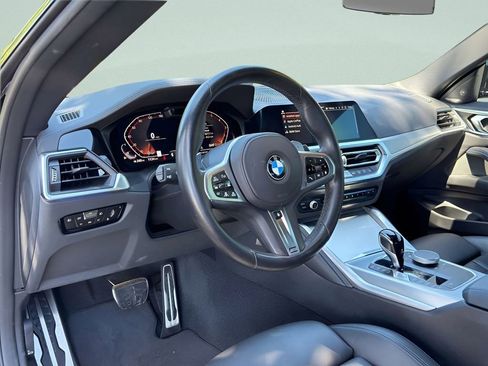 Used 2023 BMW 430i Coupe w/ M Sport Package RWD image 9