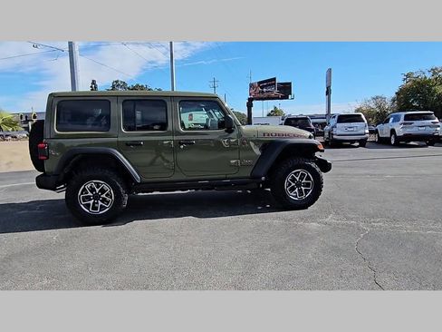 New 2026 Jeep Wrangler Unlimited Rubicon AWD/4WD image 36