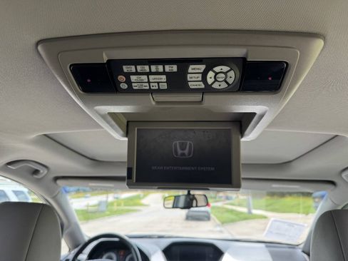 Used 2011 Honda Odyssey Touring image 16