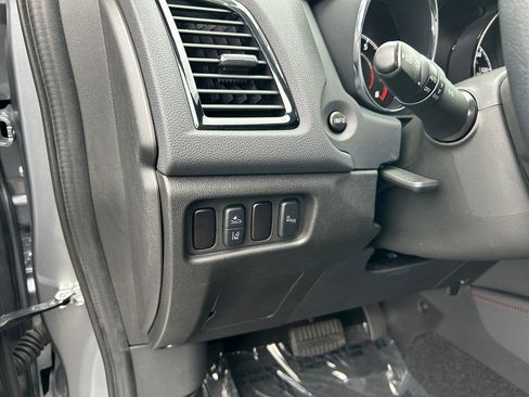 Used 2025 Mitsubishi Outlander Sport SE AWD/4WD image 20