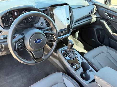 Used 2025 Subaru Crosstrek 2.5i Limited w/ Crosstrek Mirror Package AWD/4WD image 10