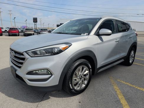 Used 2017 Hyundai Tucson SE Plus image 3