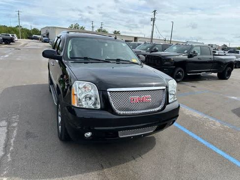 Used 2013 GMC Yukon Denali AWD/4WD image 23