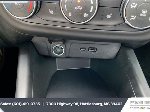 Used 2024 Chevrolet Trax RS w/ Driver Confidence Package image 22