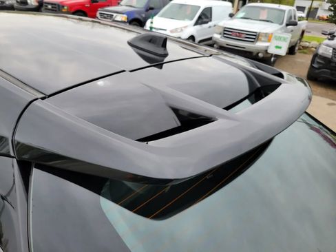 Used 2020 Toyota C-HR LE image 17