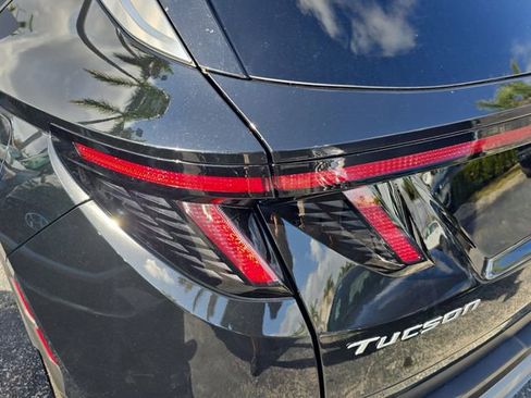 Used 2025 Hyundai Tucson Limited image 5