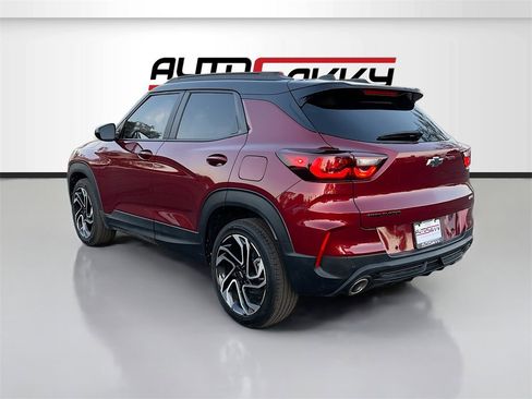 Used 2025 Chevrolet TrailBlazer RS w/ Driver Confidence Package image 5