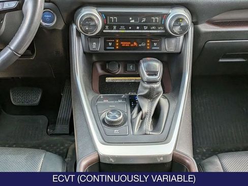 Used 2021 Toyota RAV4 Limited AWD/4WD image 15