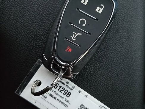 Used 2023 Chevrolet TrailBlazer RS w/ Sun and Liftgate Package image 28