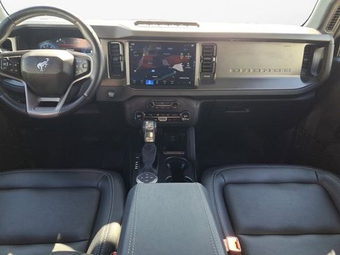 Used 2025 Ford Bronco Badlands image 10
