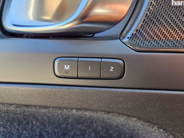 Certified 2023 Volvo C40 P8 Recharge Ultimate AWD/4WD image 41