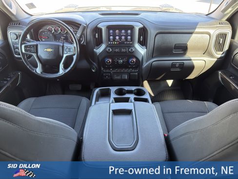 Used 2022 Chevrolet Silverado 2500 LT w/ Convenience Package image 9