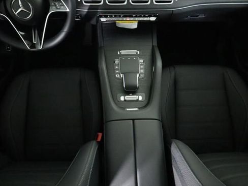 New 2026 Mercedes-Benz GLS 450 4MATIC image 18