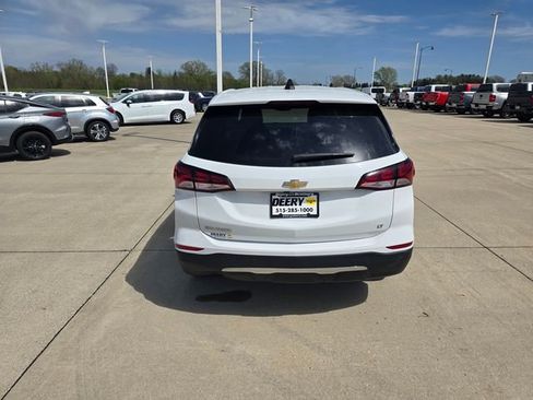 Used 2023 Chevrolet Equinox LT FWD image 11