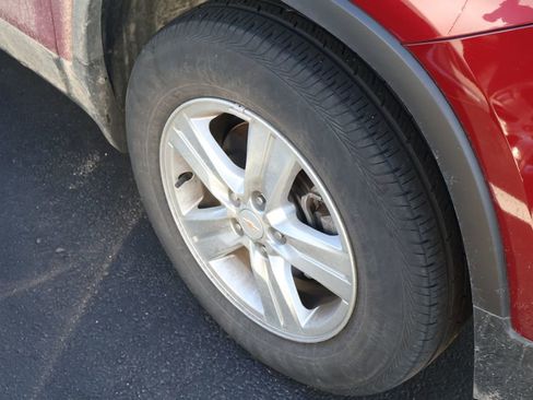 Used 2022 Chevrolet Trax LT w/ LT Convenience Package image 6