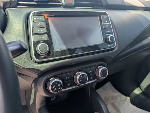 Used 2021 Nissan Versa S FWD image 15