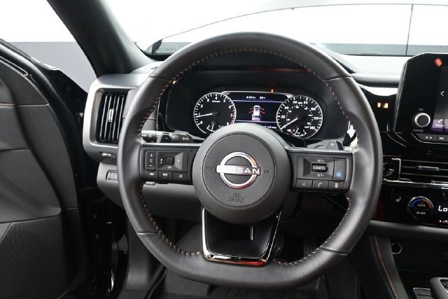 Used 2025 Nissan Pathfinder Rock Creek AWD/4WD image 5