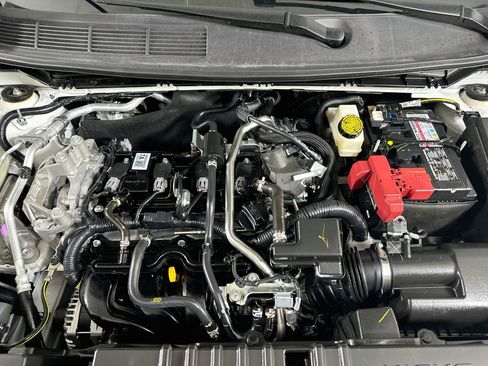 Used 2025 Nissan Kicks SV FWD image 31