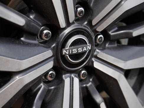 Used 2024 Nissan Kicks SR FWD image 6