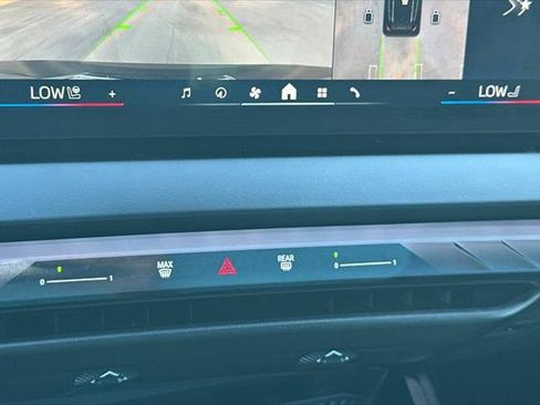 Used 2025 BMW X3 xDrive30i w/ Premium Package image 19