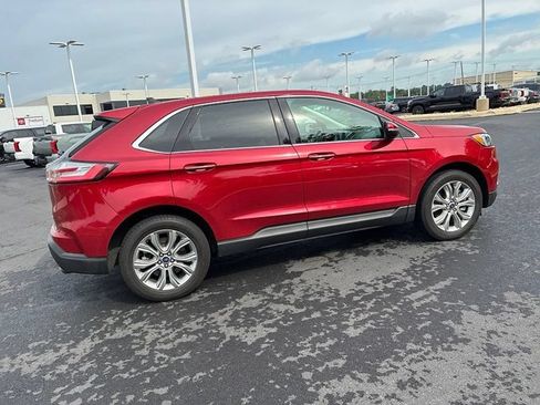 Used 2022 Ford Edge Titanium w/ Class II Trailer Tow Package AWD/4WD image 5
