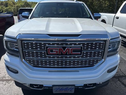 Used 2017 GMC Sierra 1500 Denali w/ Denali Ultimate Package image 10