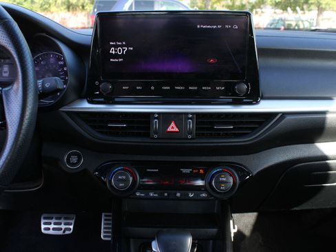 Used 2023 Kia Forte GT-Line FWD image 12