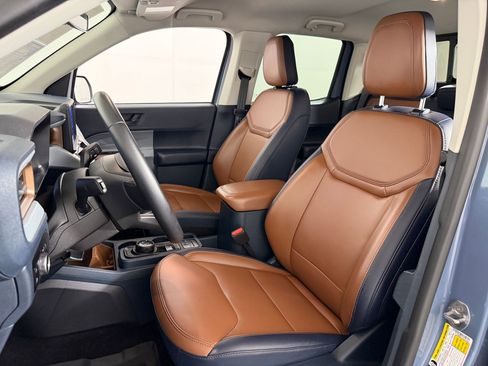 Used 2024 Ford Maverick Lariat FWD image 4