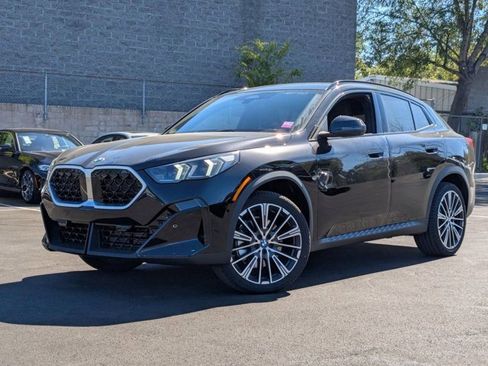 Used 2025 BMW X2 xDrive28i image 1