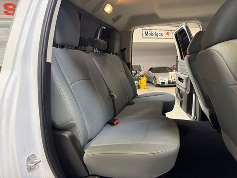 Used 2018 RAM 2500 SLT AWD/4WD image 40