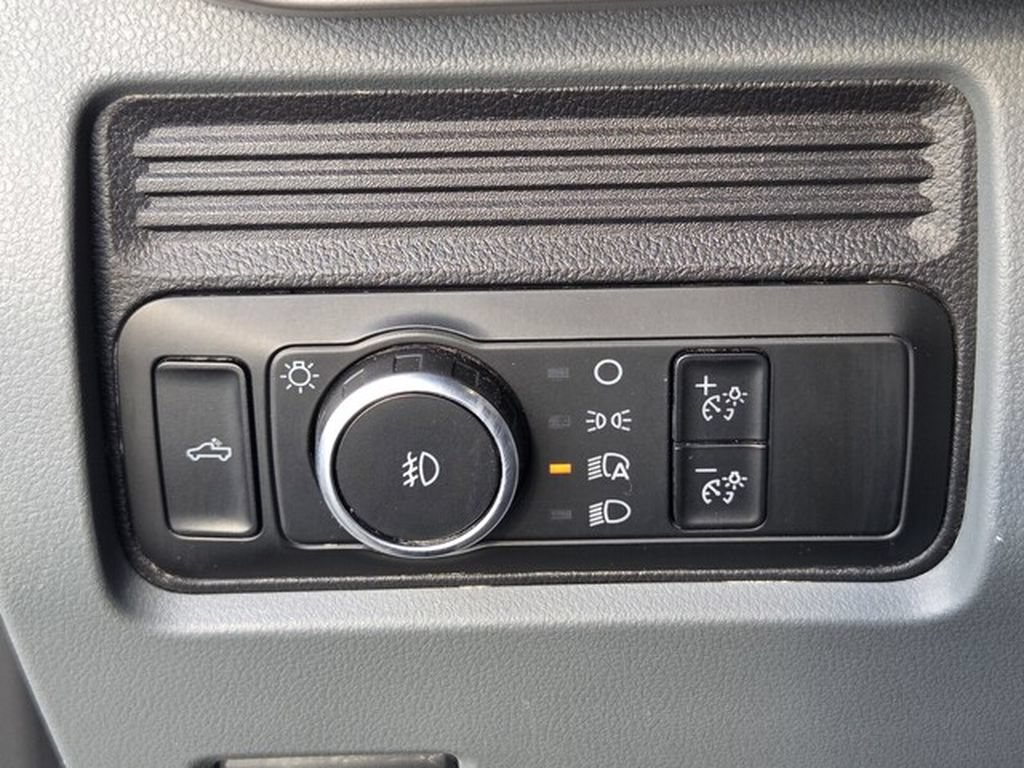 Used 2025 Ford F350 XLT w/ FX4 Off-Road Package AWD/4WD image 26