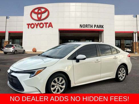 Used 2024 Toyota Corolla LE FWD image 1