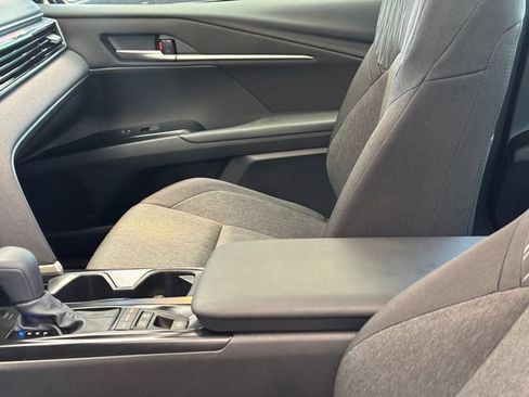 Used 2026 Toyota Camry LE FWD image 9