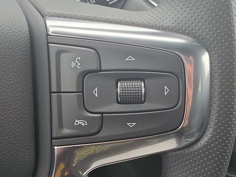 New 2026 Chevrolet Blazer LT w/ Convenience Package FWD image 17