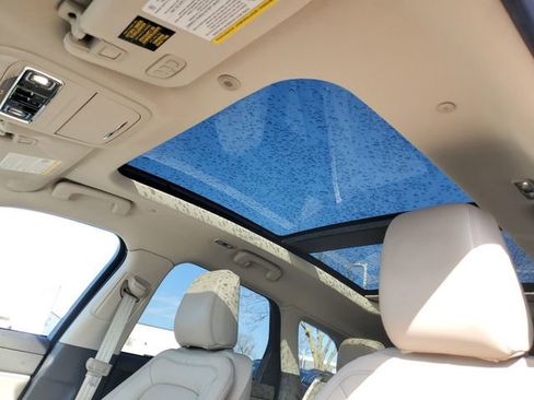 Certified 2023 Lincoln Corsair Reserve w/ Equipment Group 201A image 11