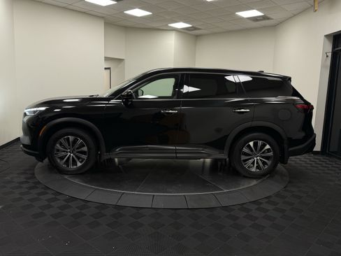Certified 2025 INFINITI QX60 Pure AWD/4WD image 4