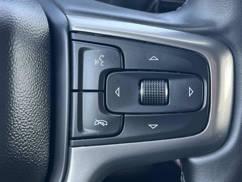 Used 2025 Chevrolet Silverado 1500 LT image 10